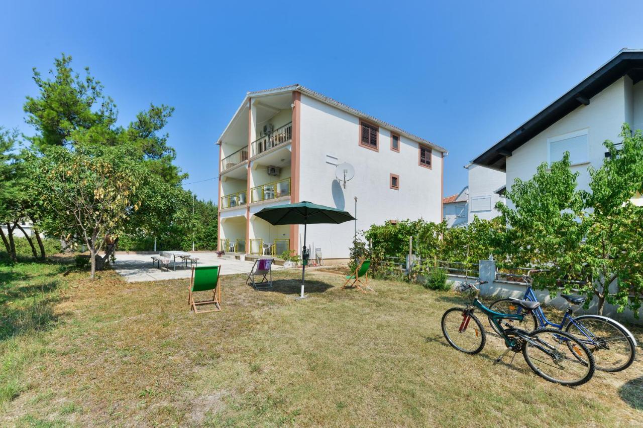 Apartmani Jelena Петрчане Экстерьер фото