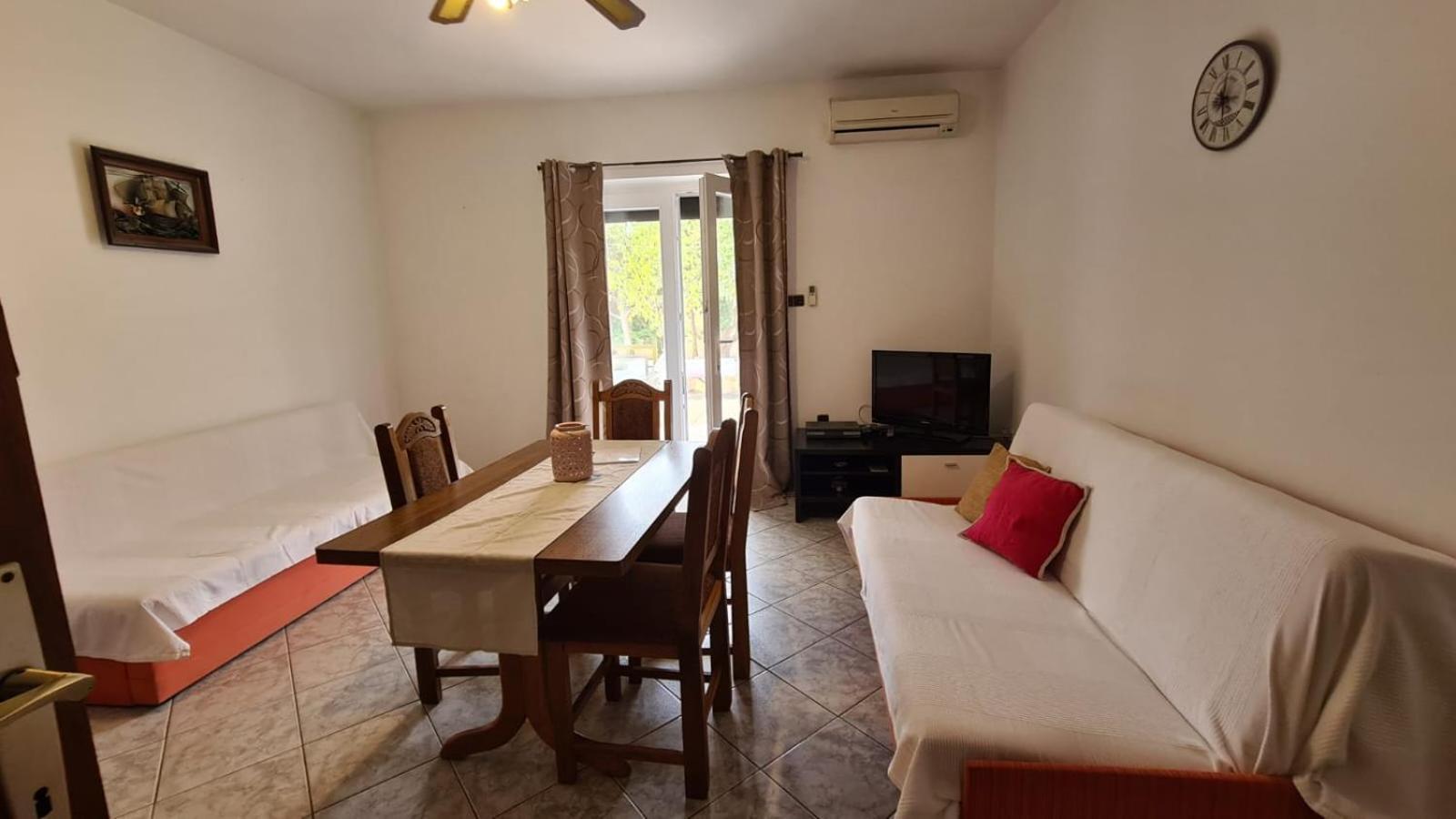 Apartmani Jelena Петрчане Номер фото
